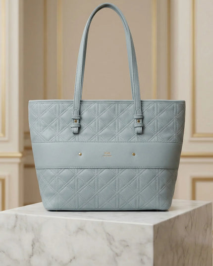 Chic & Capacious: The City Bag